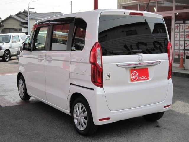 HONDA N BOX 2022 Image 31