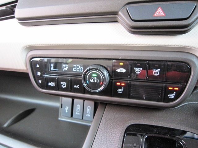 HONDA N BOX 2022 Image 31