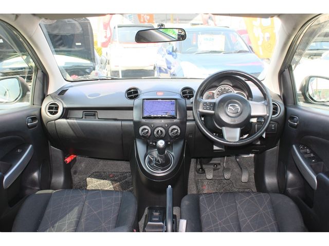 MAZDA DEMIO 2012 Image 31