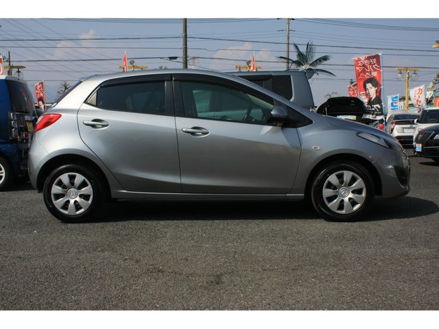 MAZDA DEMIO 2012 Image 31