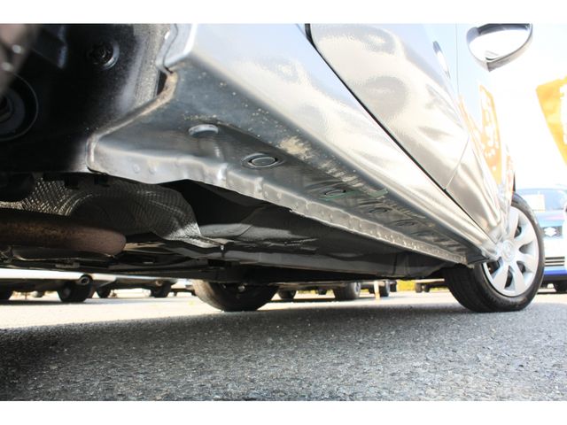 MAZDA DEMIO 2012 Image 31