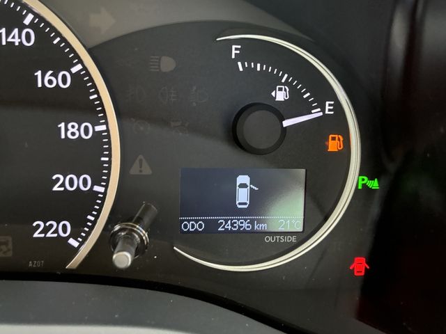 TOYOTA LEXUS CT200H 2015 Image 31