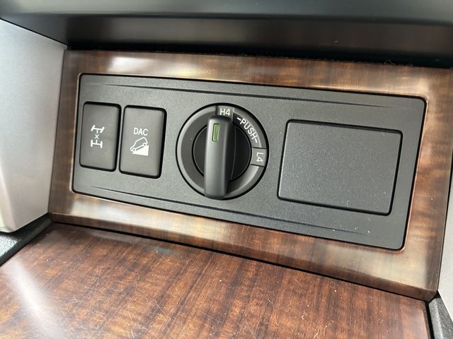 TOYOTA LANDCRUISER PRADO 2011 Image 31