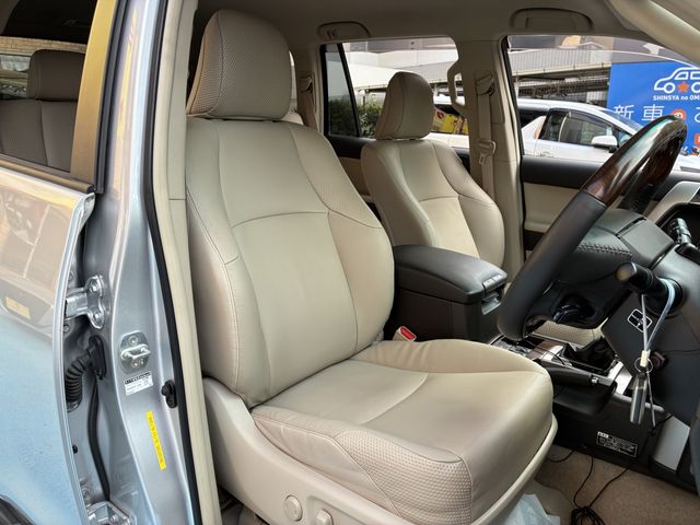 TOYOTA LANDCRUISER PRADO 2011 Image 31