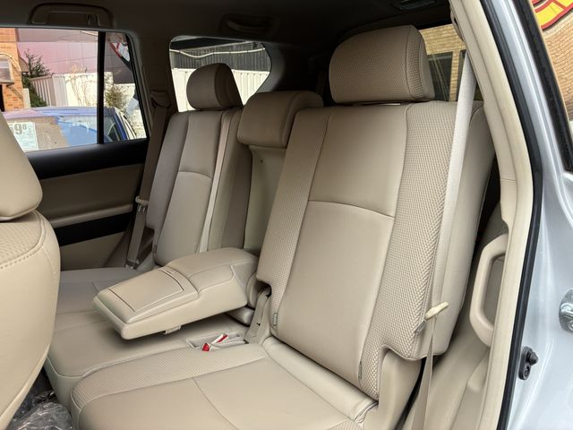 TOYOTA LANDCRUISER PRADO 2011 Image 31