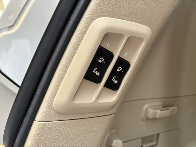 TOYOTA LANDCRUISER PRADO 2011 Image 31