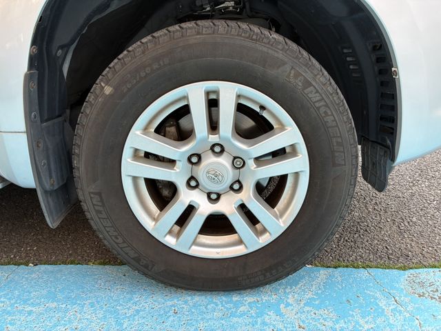 TOYOTA LANDCRUISER PRADO 2011 Image 31