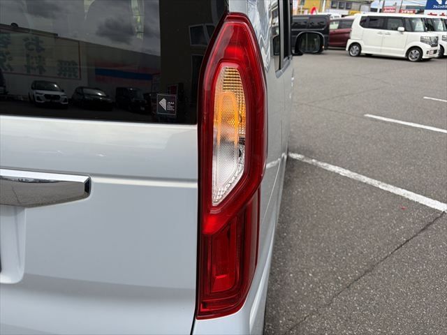 HONDA N BOX 2022 Image 31