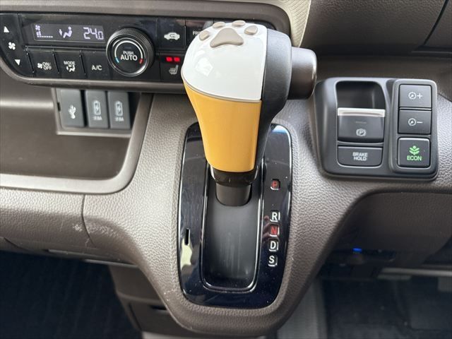 HONDA N BOX 2022 Image 31