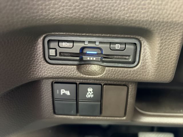 HONDA N BOX 2022 Image 31