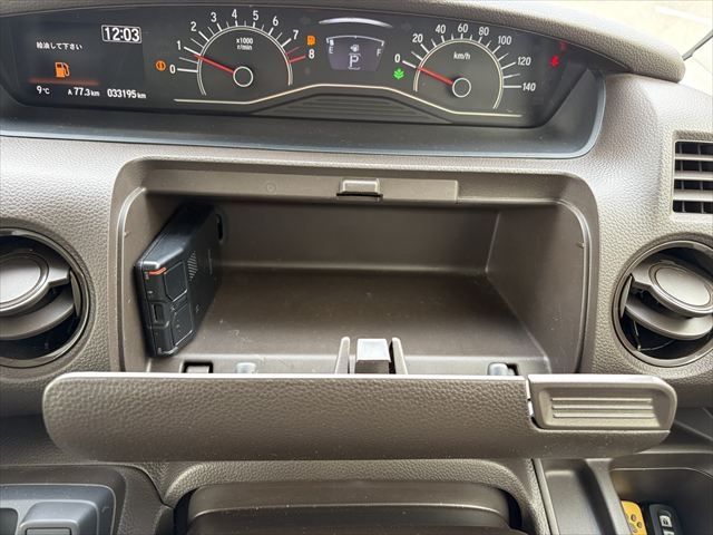 HONDA N BOX 2022 Image 31