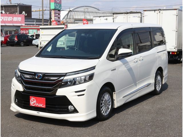 TOYOTA VOXY HYBRID 2014 Image 31