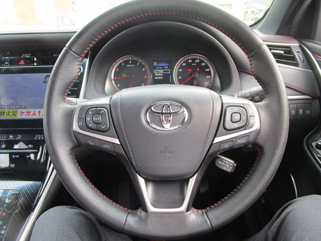 TOYOTA HARRIER 2WD 2017 Image 31