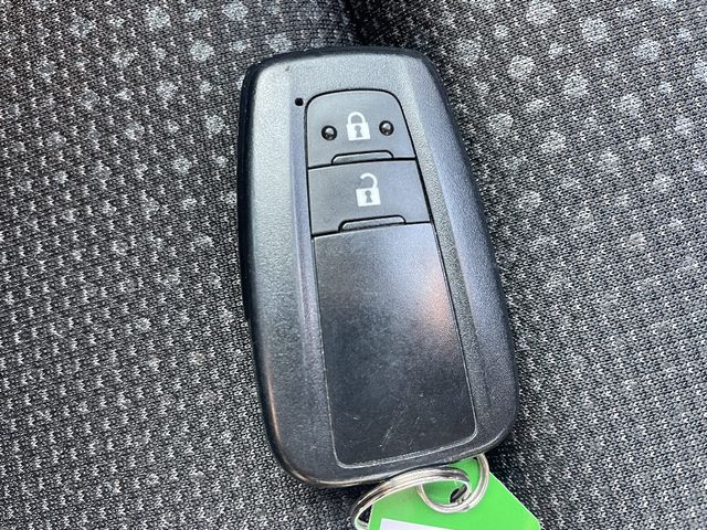 TOYOTA PRIUS 4WD 2022 Image 31