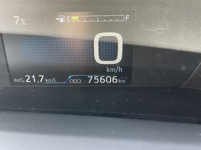 TOYOTA PRIUS 4WD 2022 Image 31