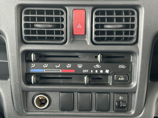 MITSUBISHI MINICAB TRUCK 2017 Image 31