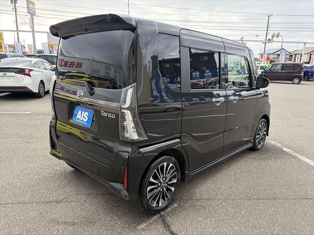 DAIHATSU TANTO CUSTOM 2023 Image 31