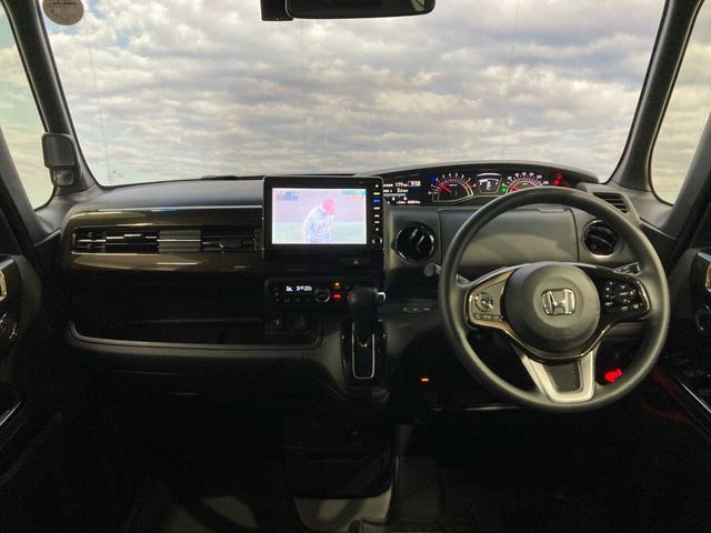 HONDA N BOX CUSTOM 2019 Image 31