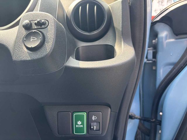 HONDA FIT HYBRID 2012 Image 31