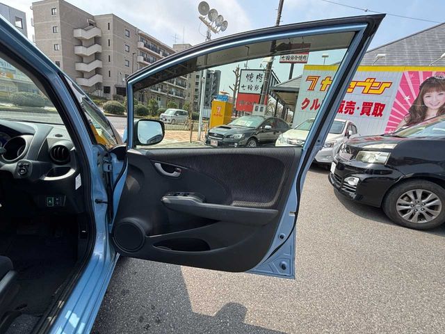 HONDA FIT HYBRID 2012 Image 31