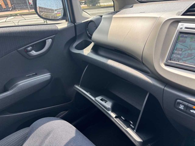 HONDA FIT HYBRID 2012 Image 31