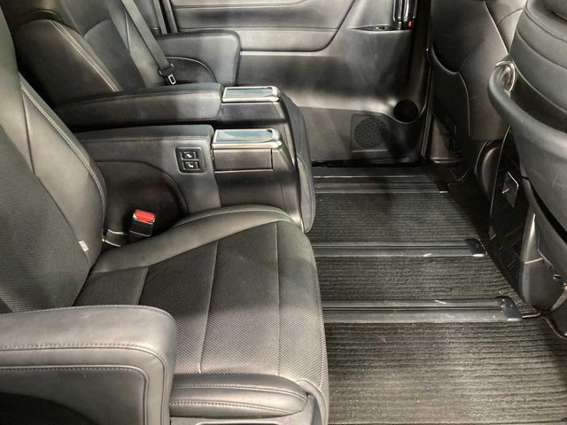 TOYOTA ALPHARD 4WD 2019 Image 31