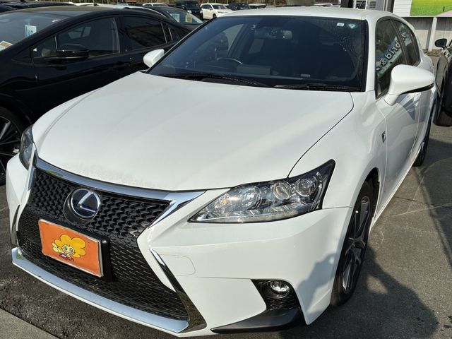 TOYOTA LEXUS CT200H 2016 Image 31