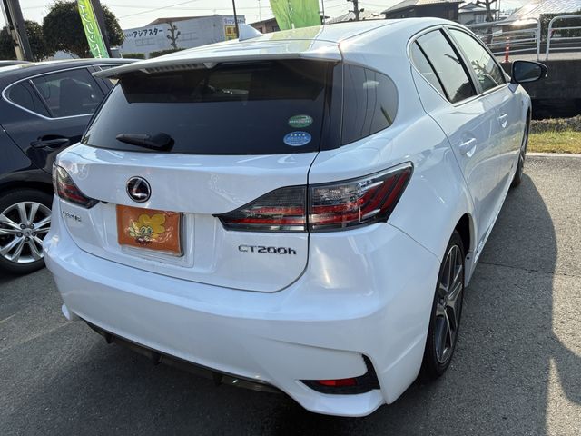 TOYOTA LEXUS CT200H 2016 Image 31