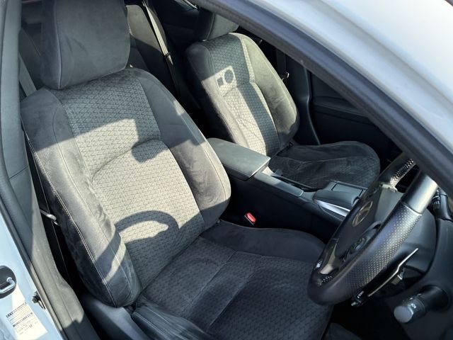 TOYOTA LEXUS CT200H 2016 Image 31