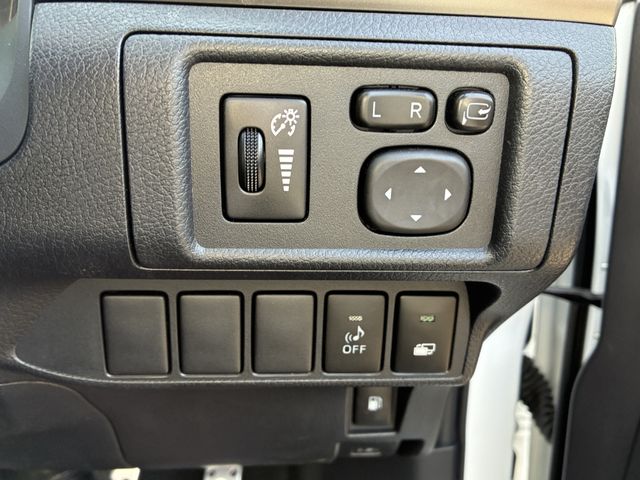 TOYOTA LEXUS CT200H 2016 Image 31