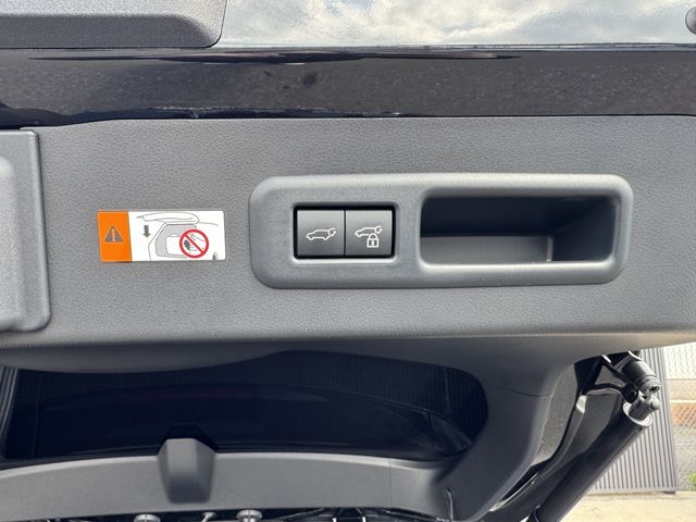 TOYOTA LEXUS LBX 2025 Image 31