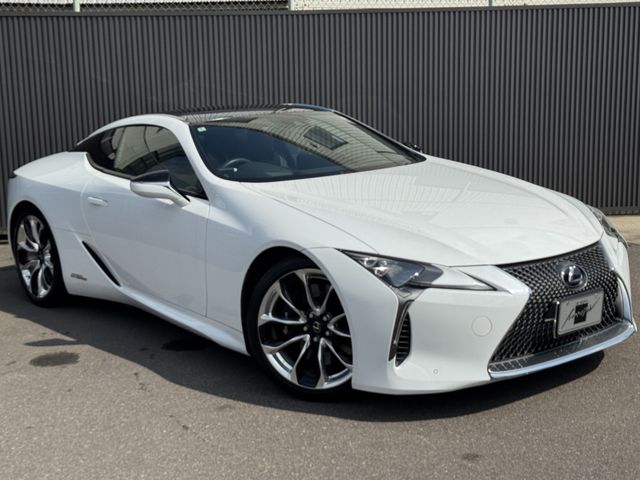 TOYOTA LEXUS LC500H 2018 Image 31
