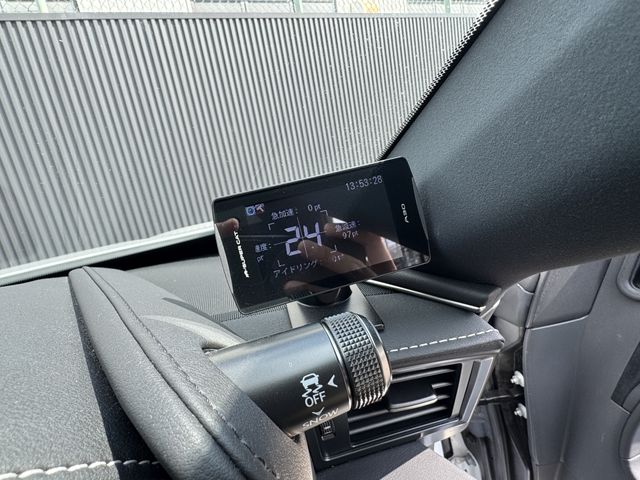 TOYOTA LEXUS LC500H 2018 Image 31