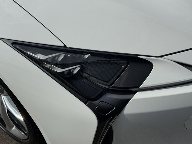 TOYOTA LEXUS LC500H 2018 Image 31