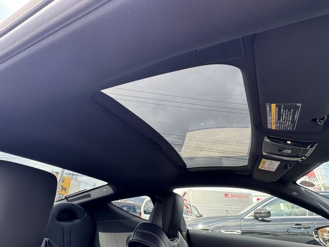 TOYOTA LEXUS LC500H 2018 Image 31