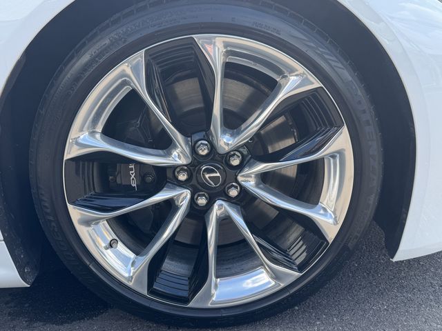 TOYOTA LEXUS LC500H 2018 Image 31