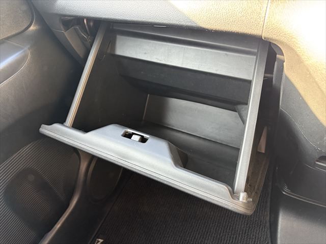 HONDA N BOX 2013 Image 31