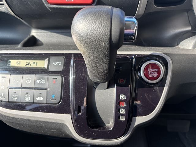 HONDA N BOX 2013 Image 31