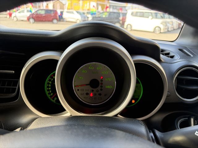 HONDA N BOX 2013 Image 31