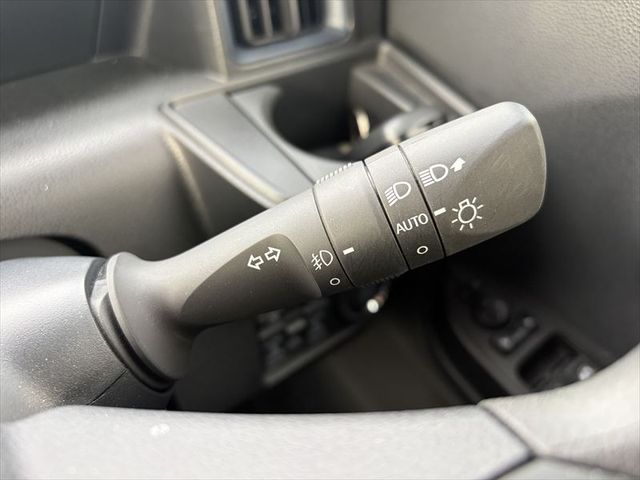 DAIHATSU TANTO CUSTOM 2023 Image 31