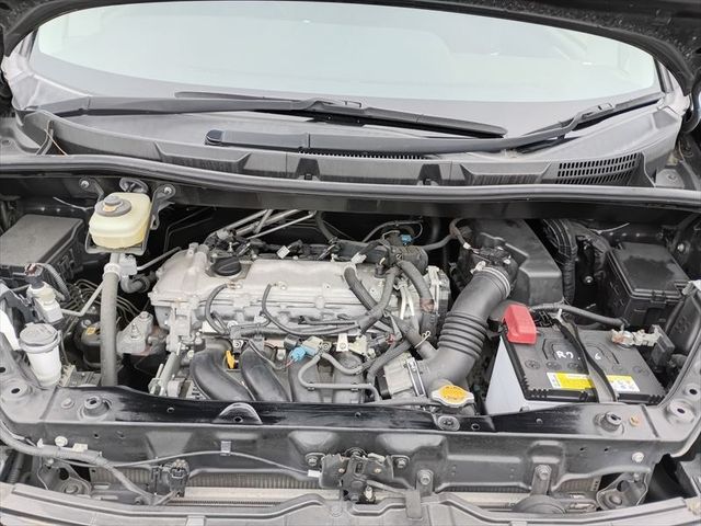 TOYOTA VOXY 2013 Image 31