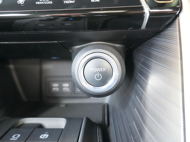 TOYOTA HARRIER HYBRID 2025 Image 31