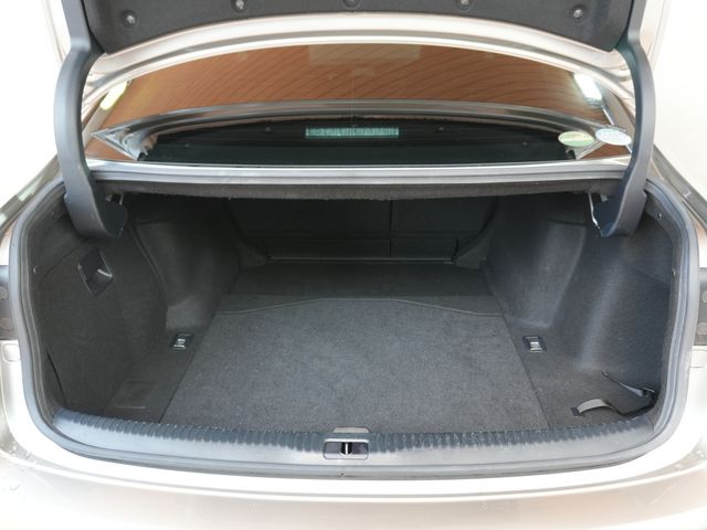 TOYOTA LEXUS IS300H 2016 Image 31