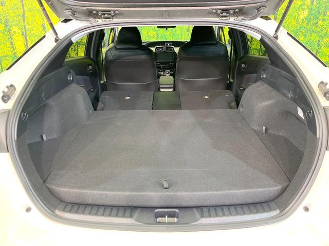 TOYOTA PRIUS PHV 2018 Image 31