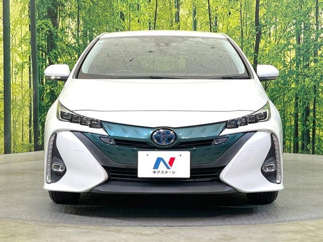 TOYOTA PRIUS PHV 2018 Image 31