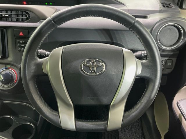TOYOTA AQUA 2012 Image 31