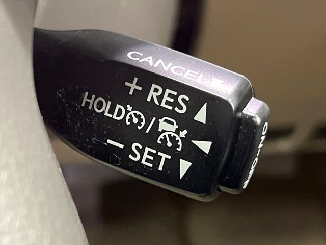 TOYOTA LANDCRUISER PRADO 2023 Image 31