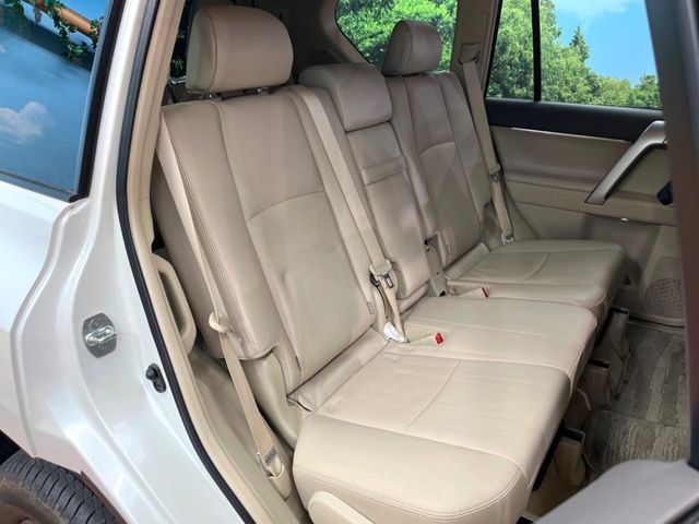 TOYOTA LANDCRUISER PRADO 2023 Image 31