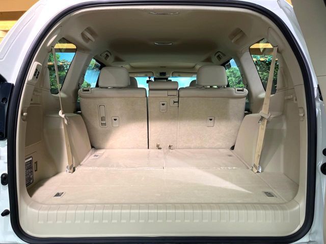 TOYOTA LANDCRUISER PRADO 2023 Image 31