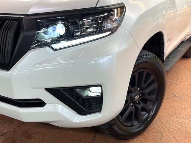 TOYOTA LANDCRUISER PRADO 2023 Image 31
